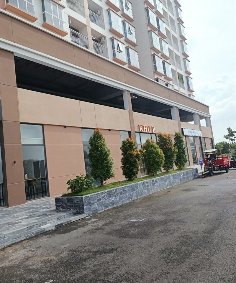 Căn 68m2 trang bị (rèm, máy lạnh)